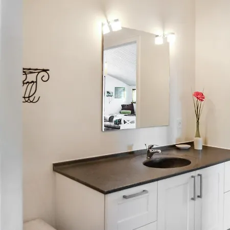 Gorgeous In With Kitchen